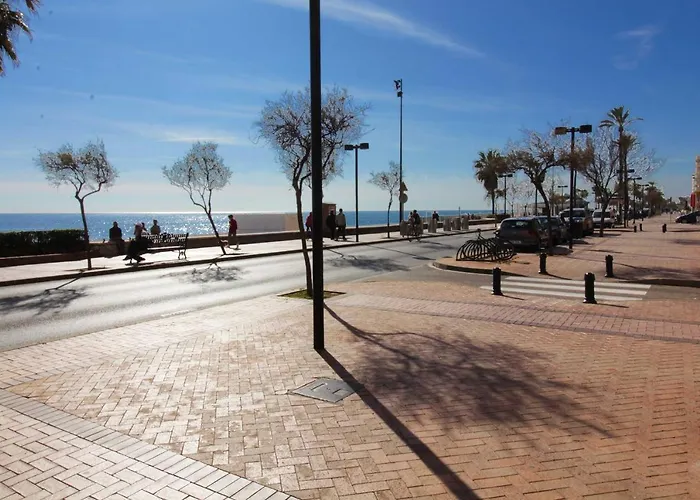 Jacinto 2 Playa Фуенхірола